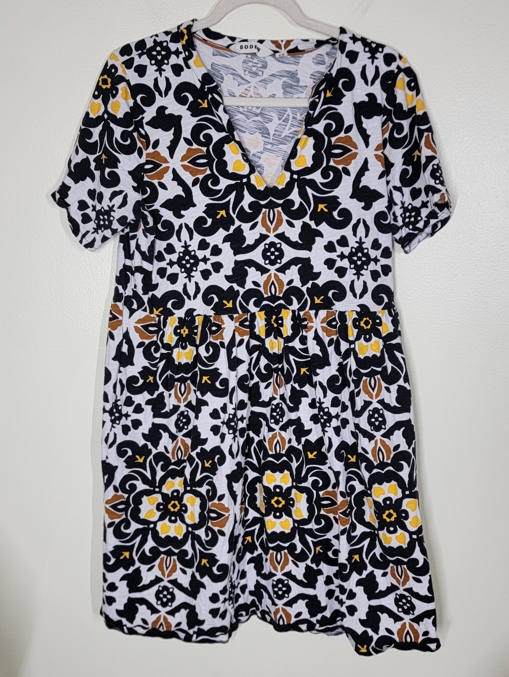 Boden Black Easy Notch Neck Jersey Dress Floral 100% Cotton Size 12 - Picture 3 of 7